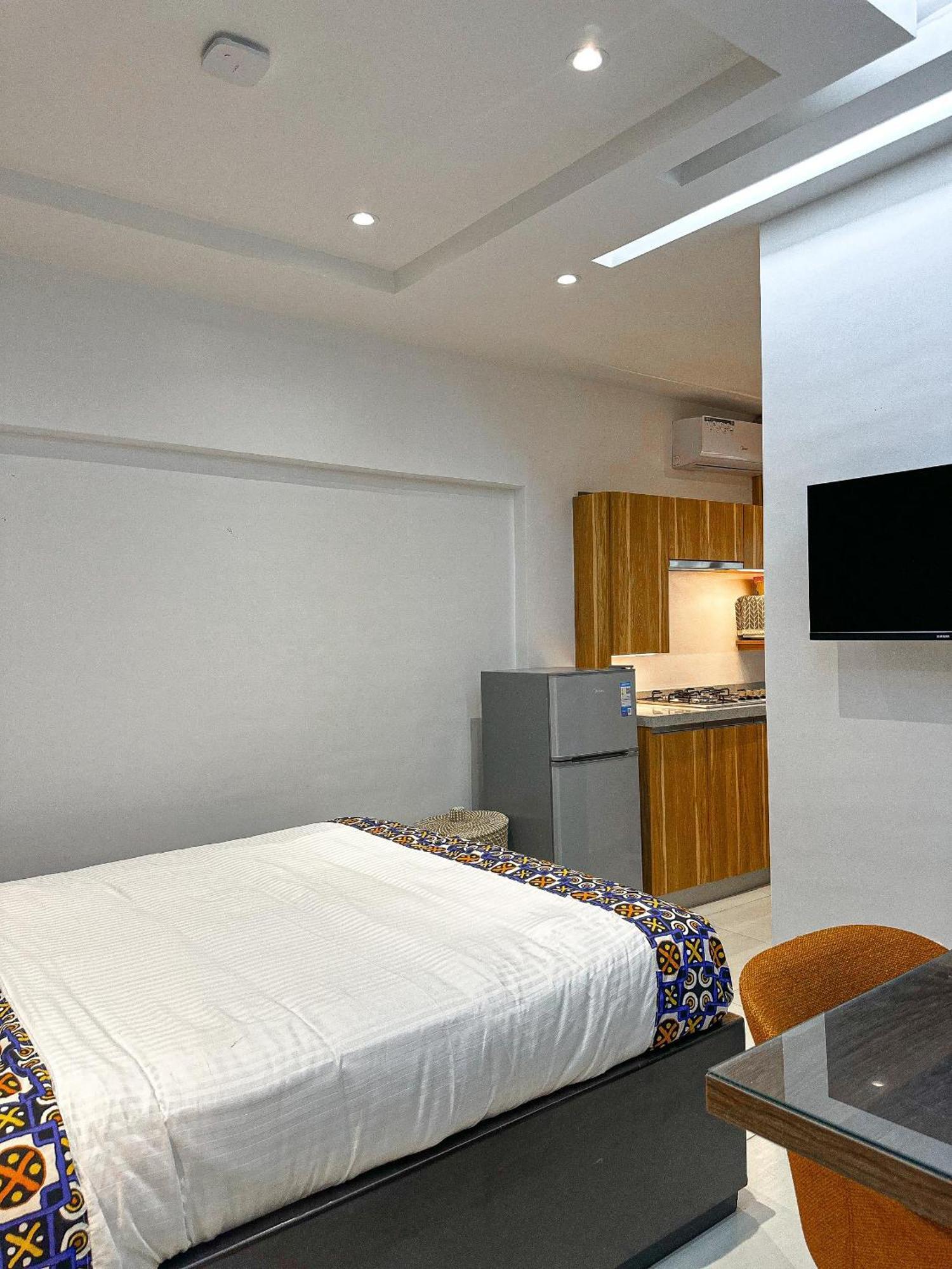 Klik Klak Appart Hotel 코토누 외부 사진