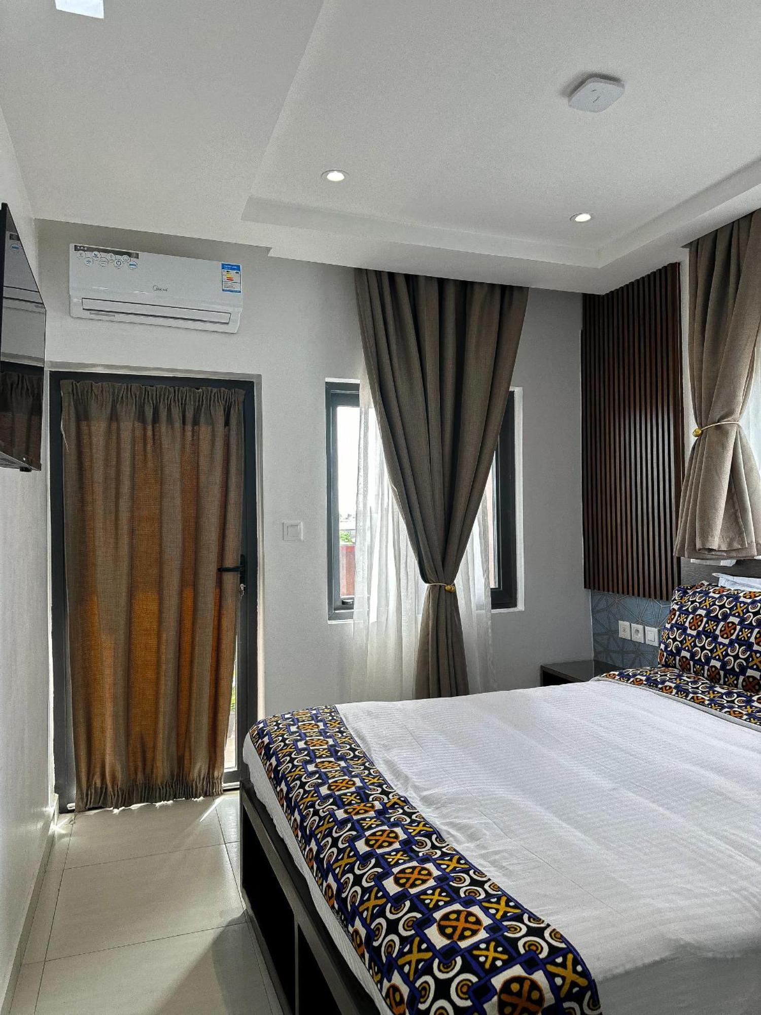 Klik Klak Appart Hotel 코토누 외부 사진
